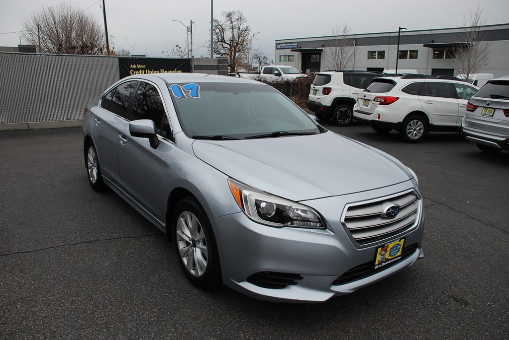 2017 Subaru Legacy Image 7