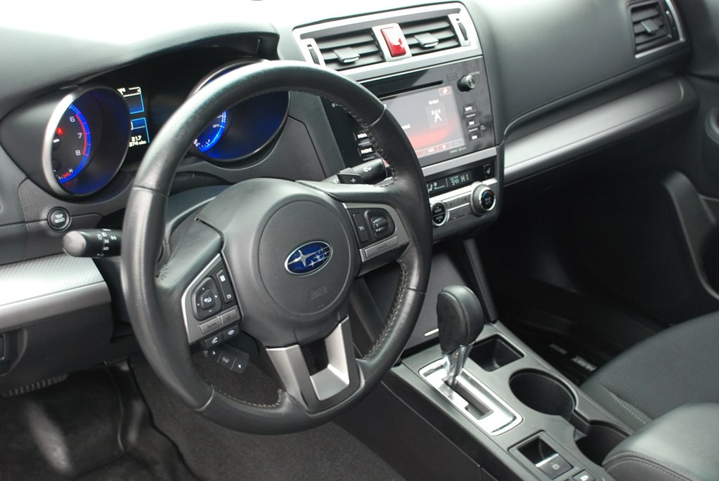 2017 Subaru Legacy Image 11