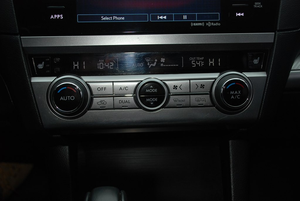 2017 Subaru Legacy Image 15