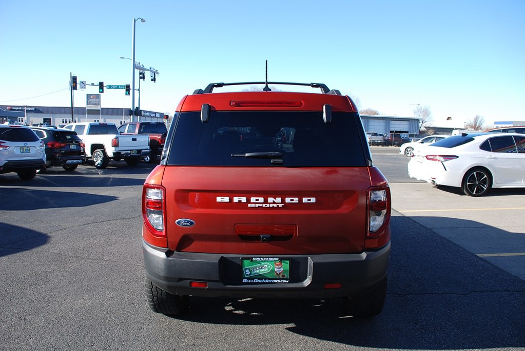 2022 Ford Bronco Image 4