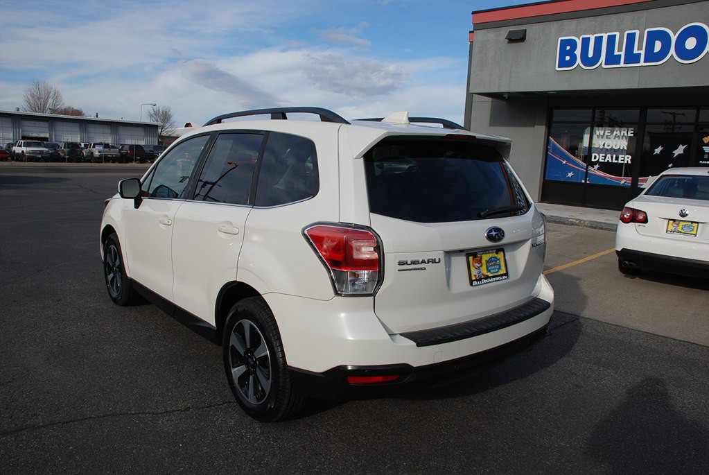 2018 Subaru Forester Image 3