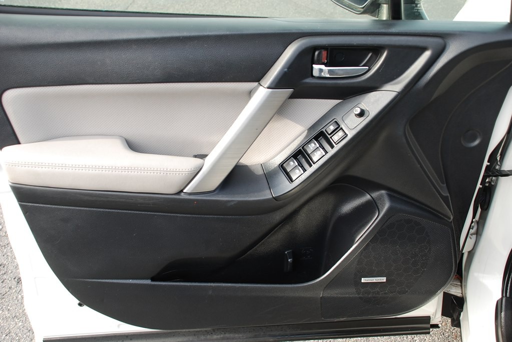 2018 Subaru Forester Image 9