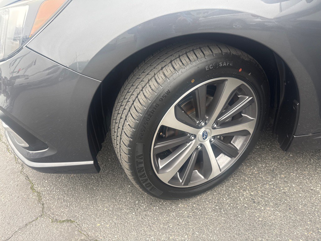 2019 Subaru Legacy Image 9