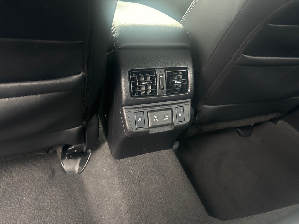 2019 Subaru Legacy Image 16