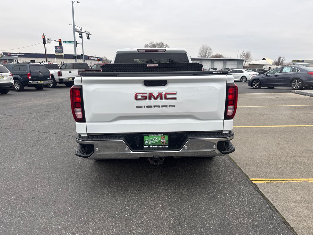 2022 GMC Sierra Image 4