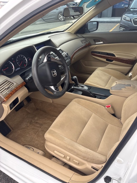 2009 Honda Accord Image 10