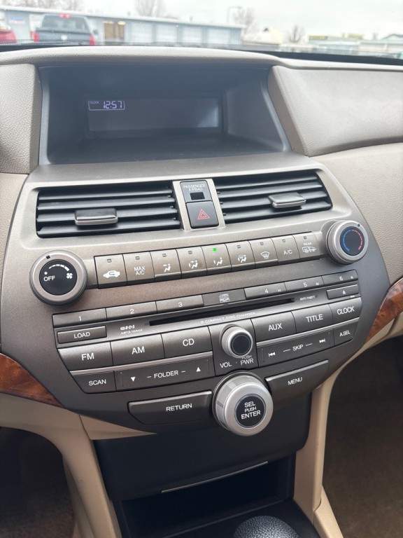 2009 Honda Accord Image 12