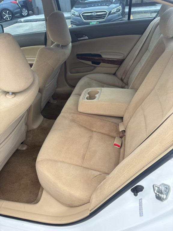 2009 Honda Accord Image 14