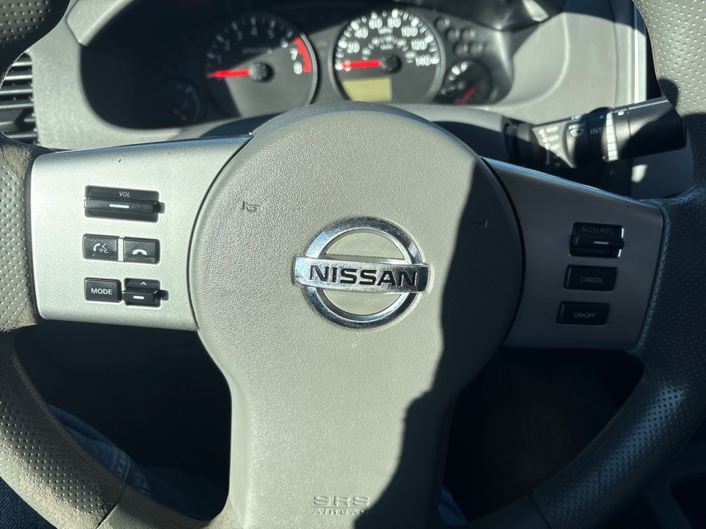 2016 Nissan Frontier Image 12