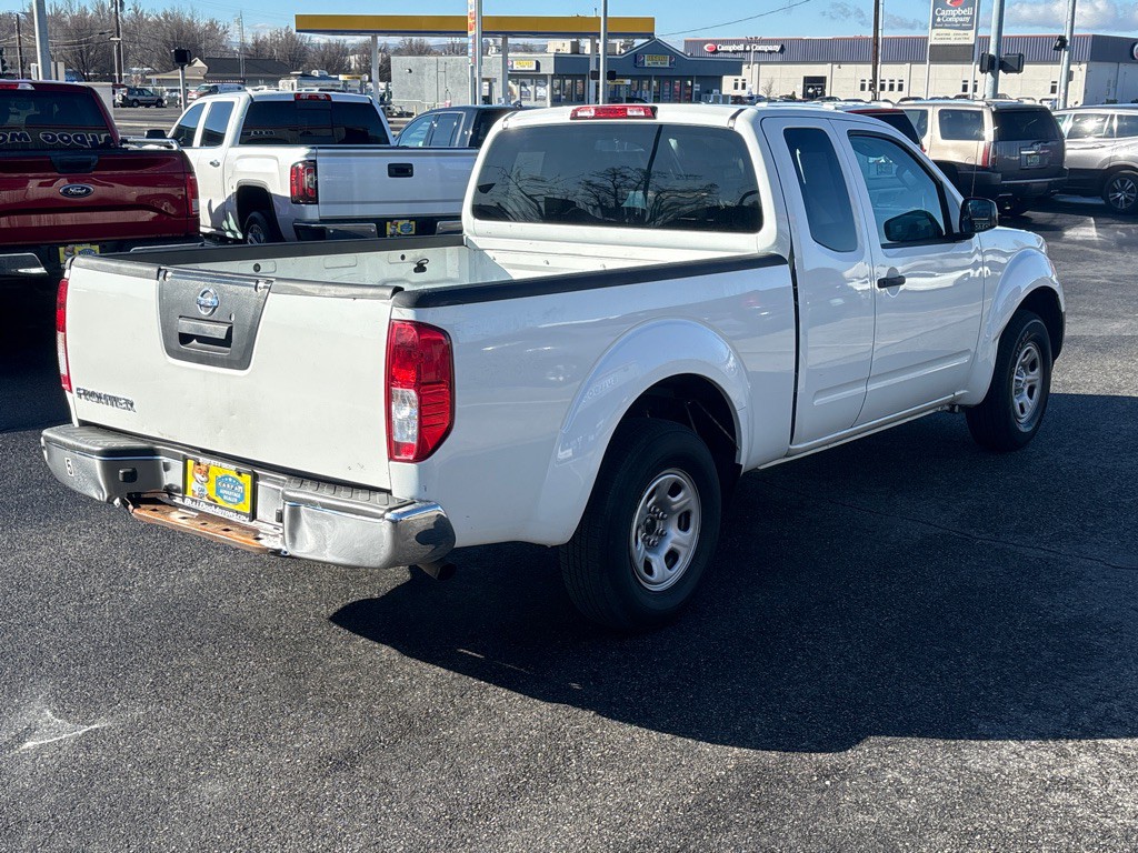 2016 Nissan Frontier Image 7