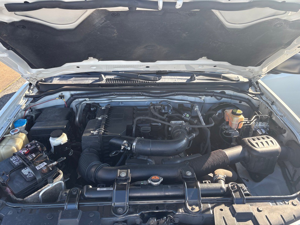 2016 Nissan Frontier Image 9