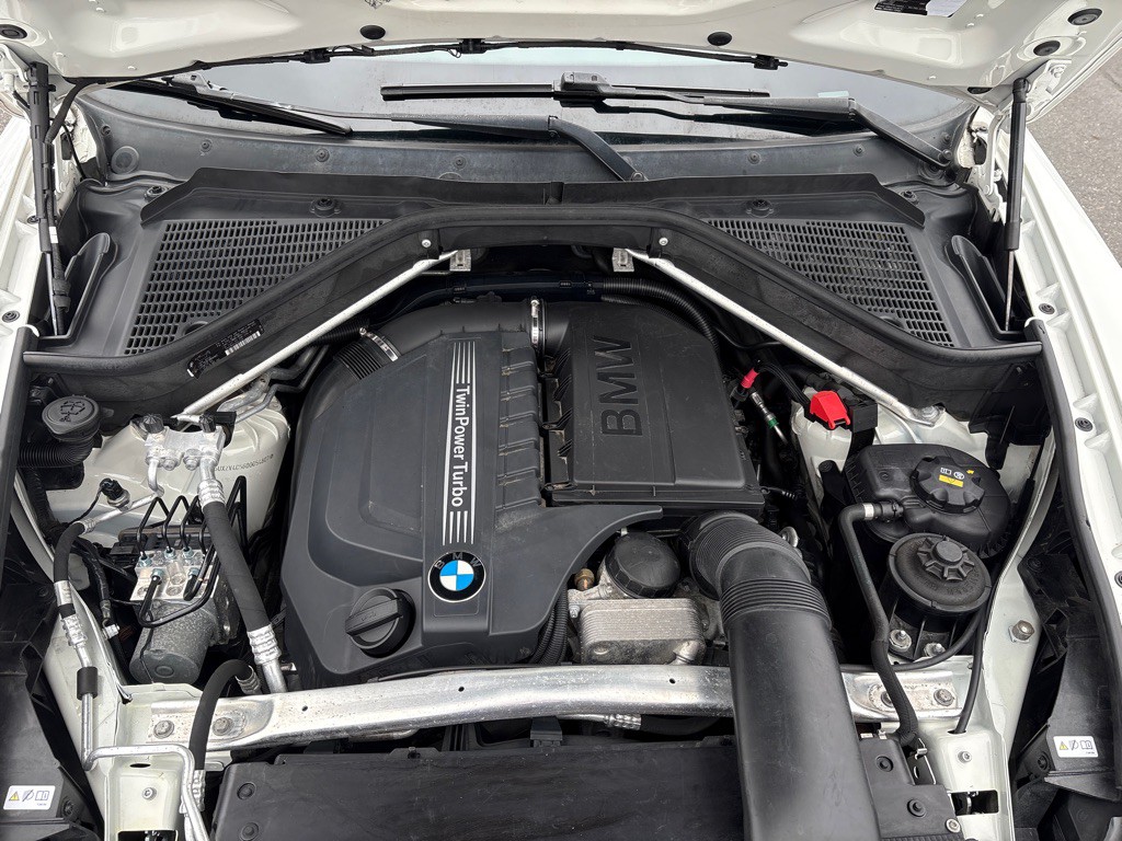 2013 BMW X5 Image 10