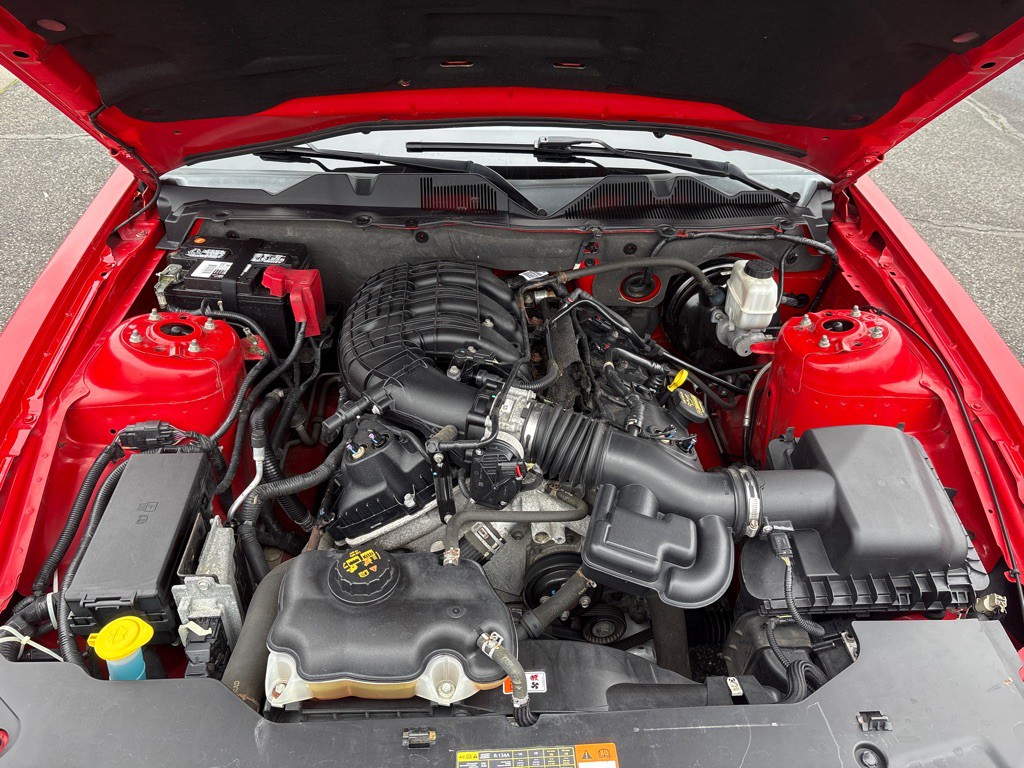 2012 Ford Mustang Image 10