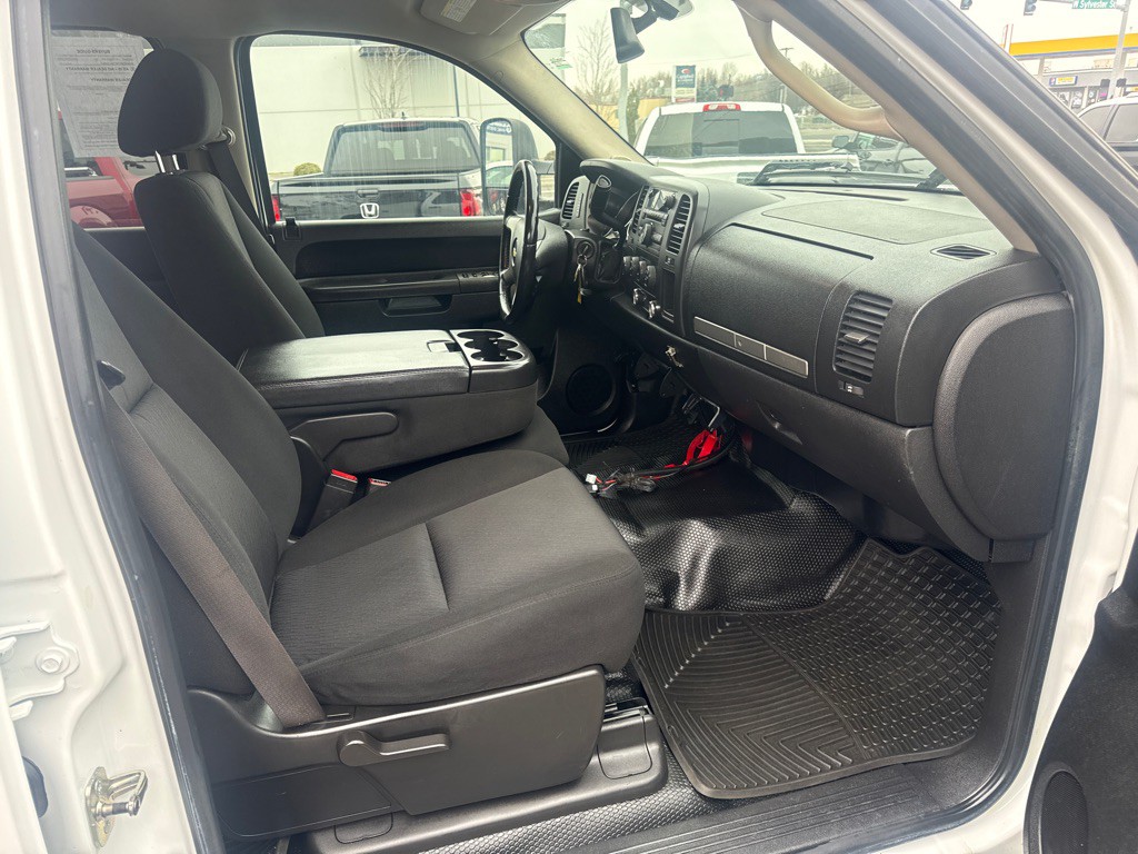 2011 Chevrolet Silverado 1500 Image 18