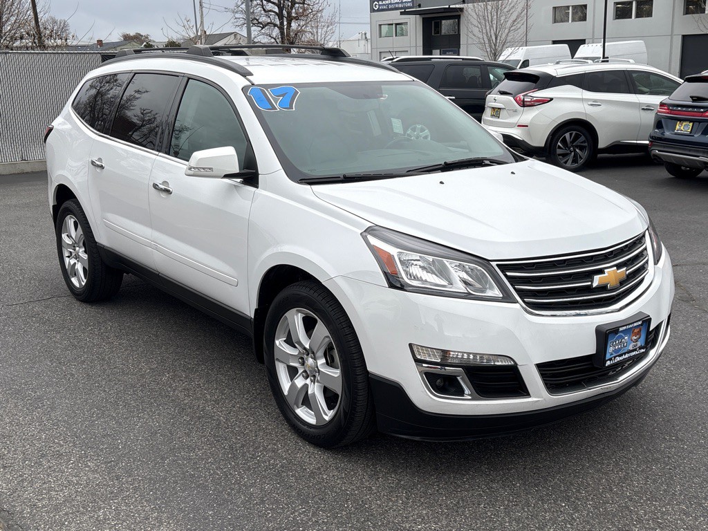2017 Chevrolet Traverse Image 5