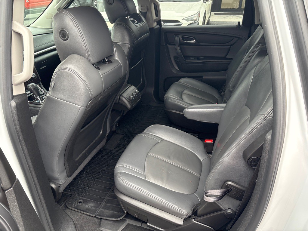 2017 Chevrolet Traverse Image 13