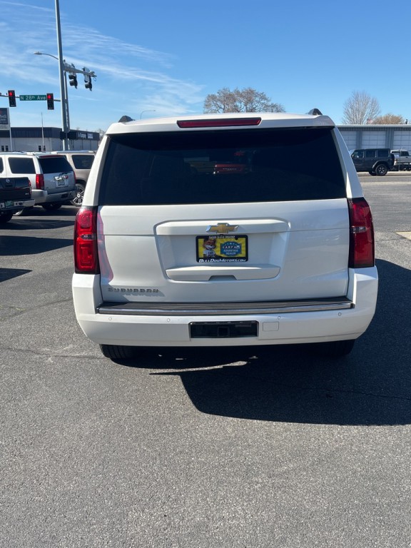 2015 Chevrolet Suburban Image 8