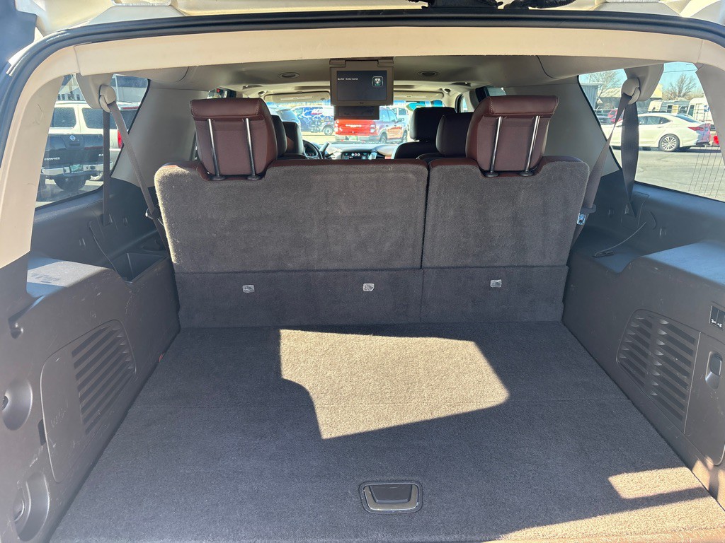 2015 Chevrolet Suburban Image 11