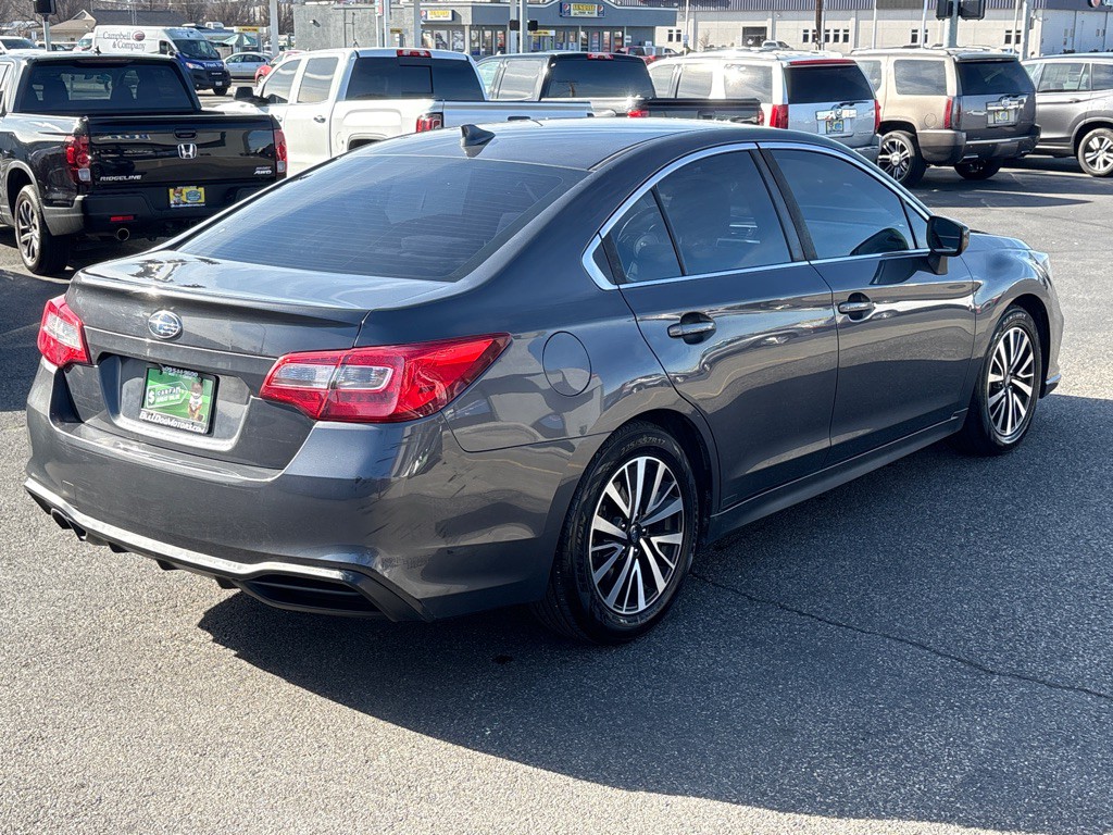 2018 Subaru Legacy Image 7