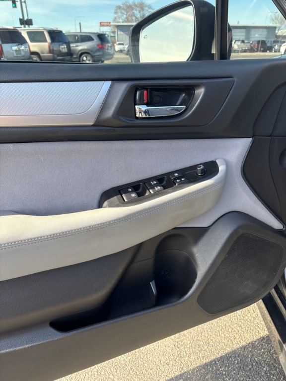 2018 Subaru Legacy Image 14