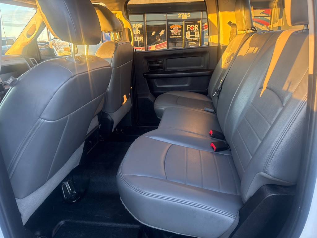 2015 RAM 2500 Image 14