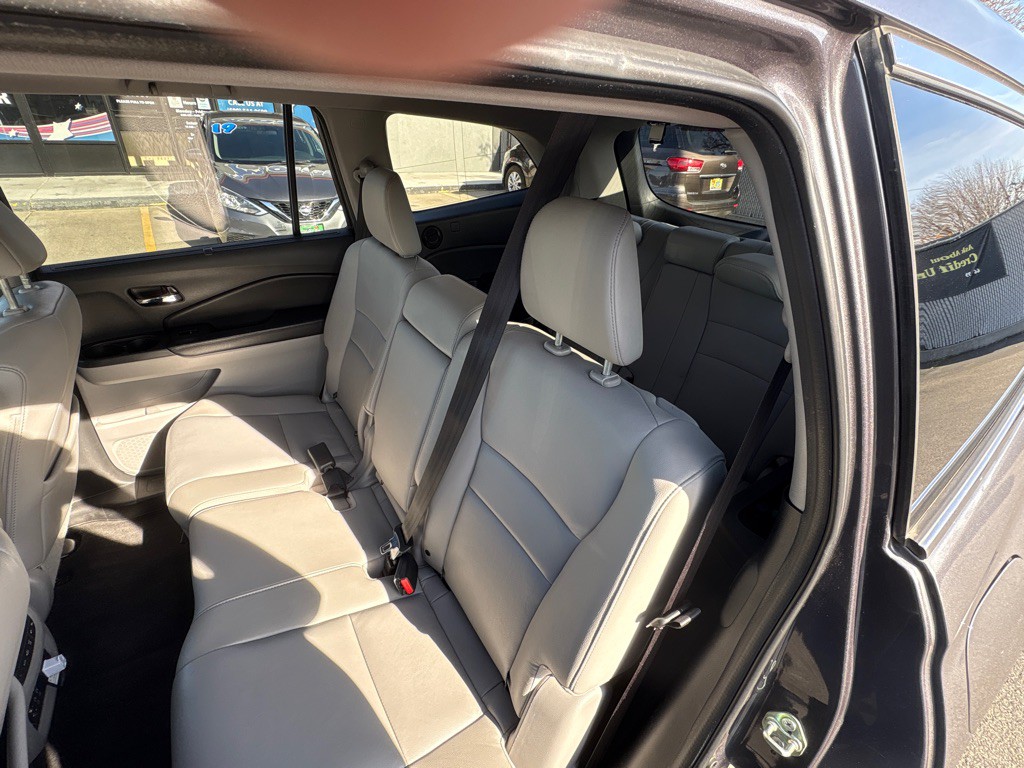 2016 Honda Pilot Image 13
