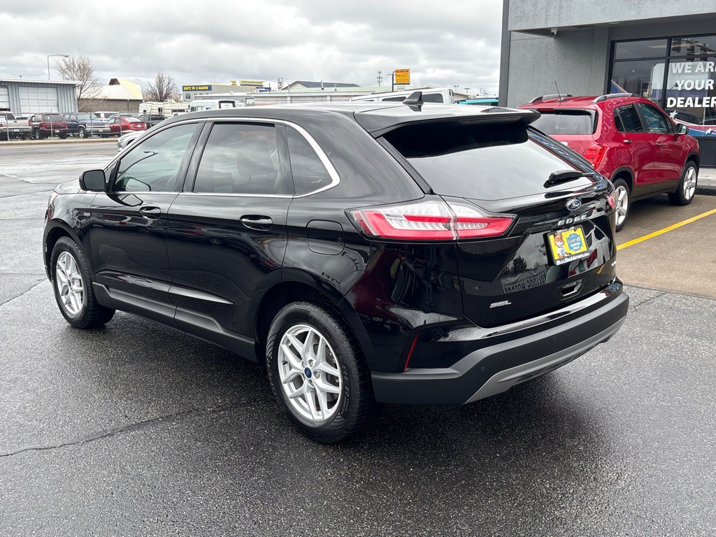 2022 Ford Edge Image 3