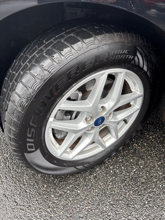 2022 Ford Edge Image 9