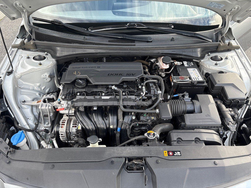 2021 Hyundai Elantra Image 9