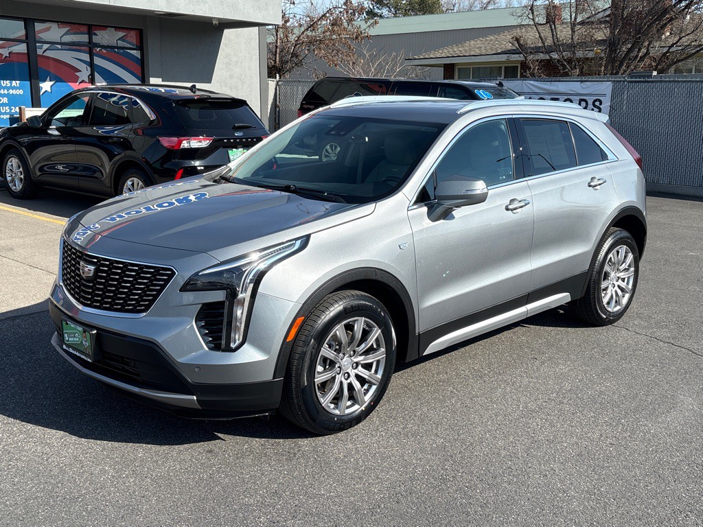 2023 Cadillac XT4 Image 1