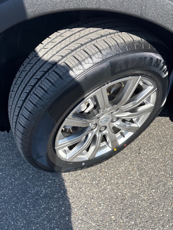 2023 Cadillac XT4 Image 9