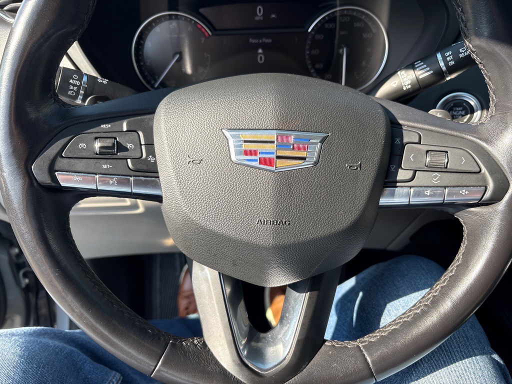 2023 Cadillac XT4 Image 15