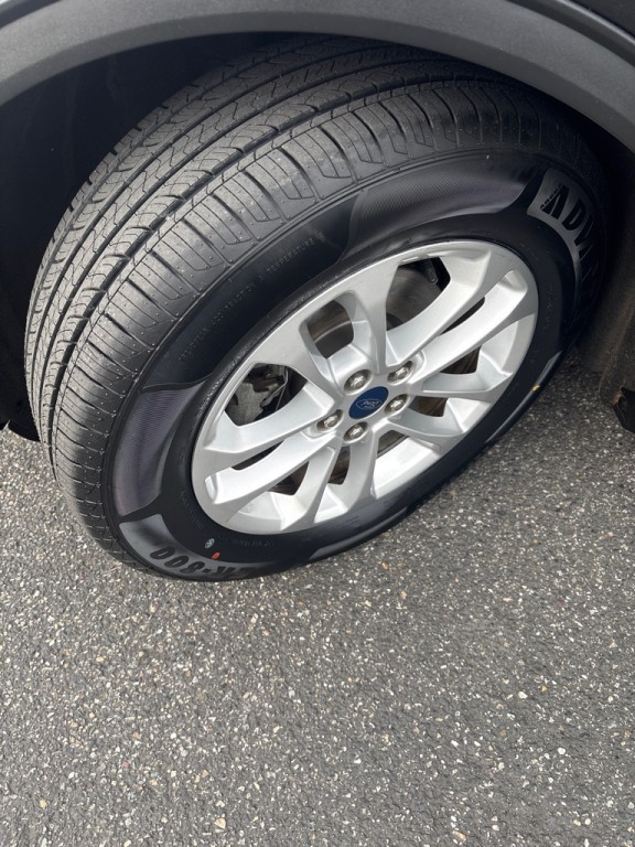 2020 Ford Escape Image 9