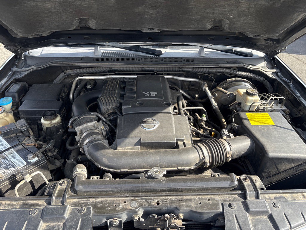 2006 Nissan Frontier Image 10