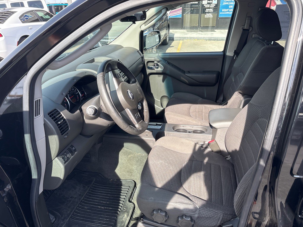 2006 Nissan Frontier Image 11