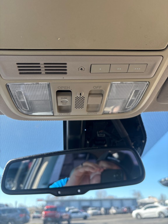 2016 Honda Accord Image 19