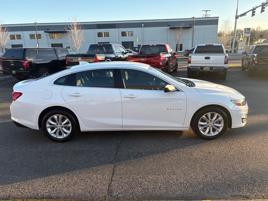2023 Chevrolet Malibu Image 6