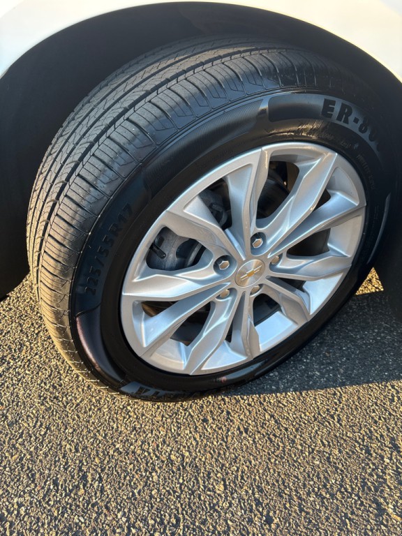 2023 Chevrolet Malibu Image 8