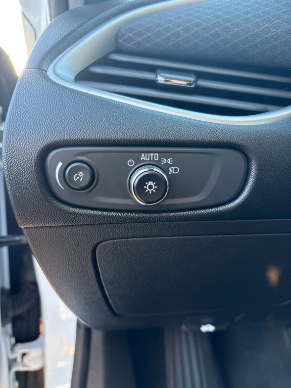 2023 Chevrolet Malibu Image 14