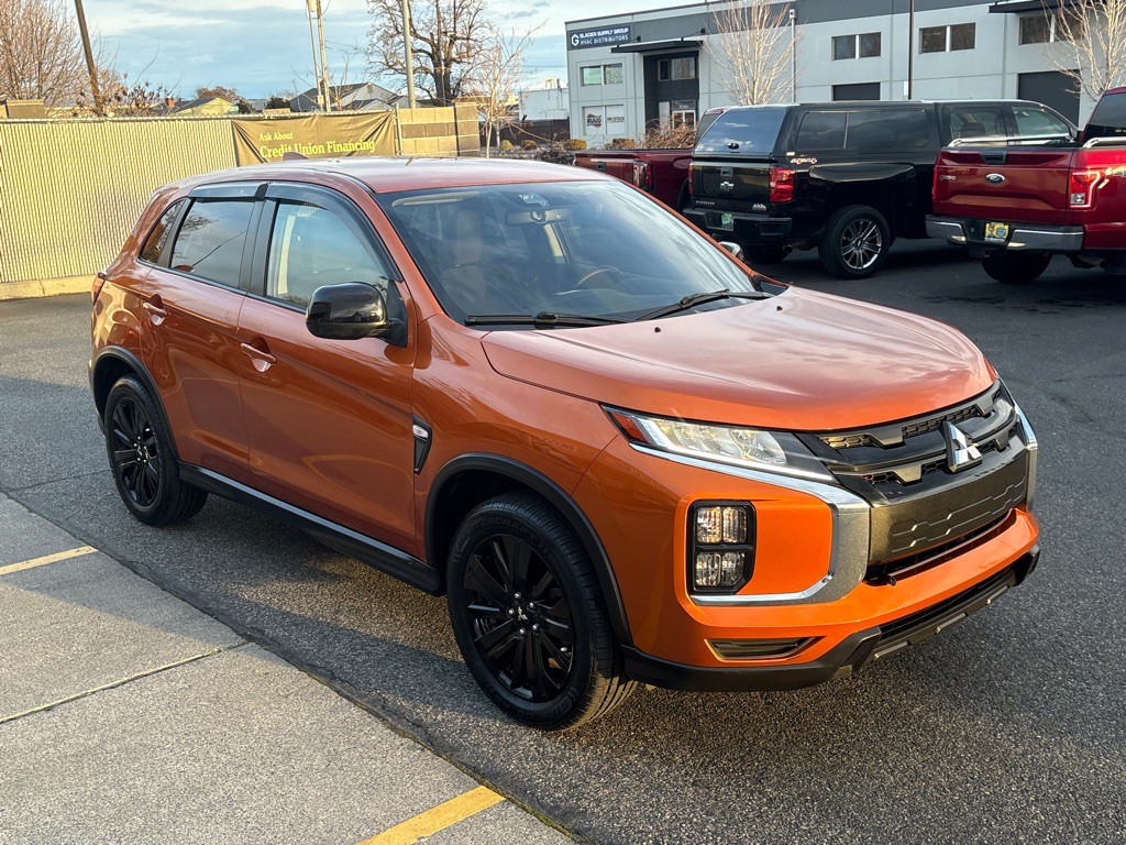 2021 Mitsubishi Outlander Image 5