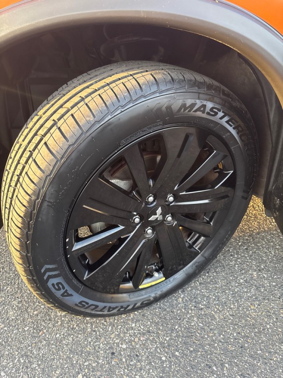 2021 Mitsubishi Outlander Image 9