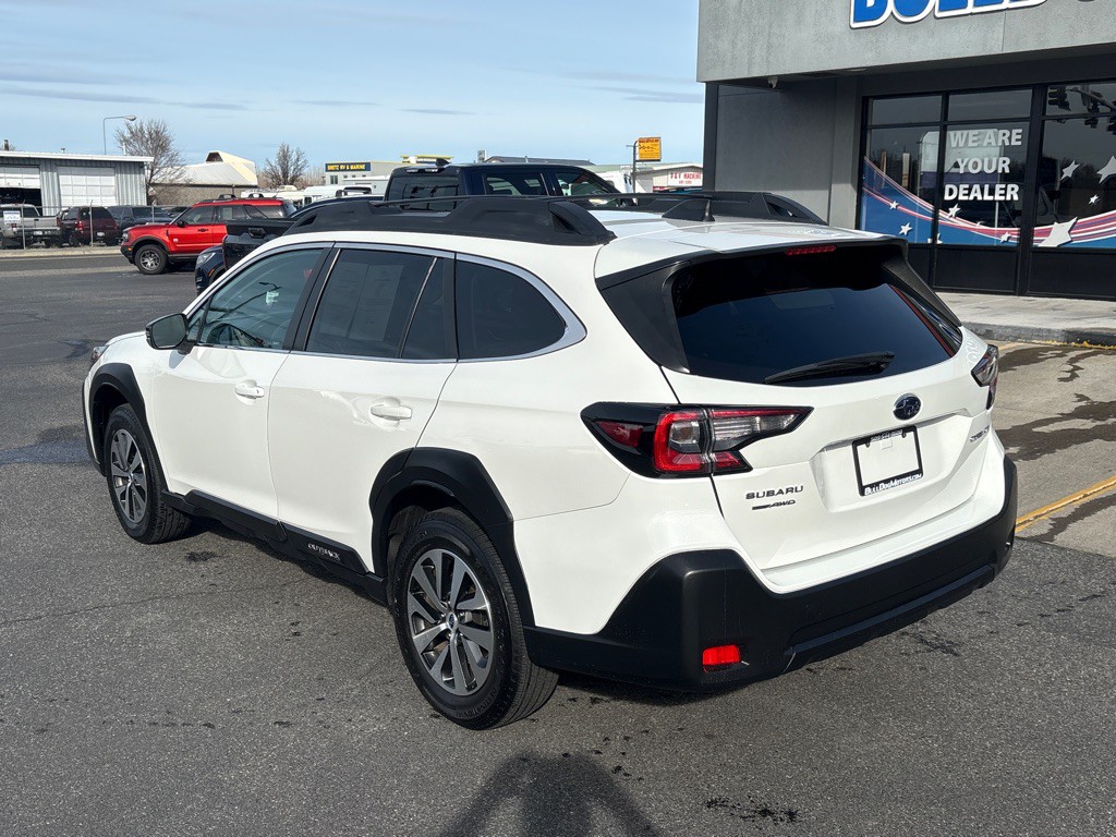 2023 Subaru Outback Image 3