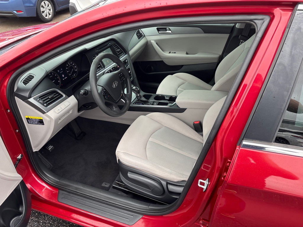 2017 Hyundai Sonata Image 12