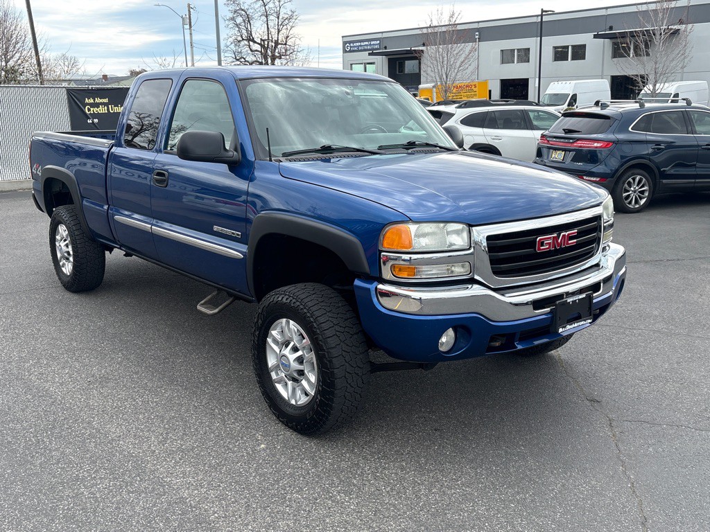2004 GMC Sierra Image 5