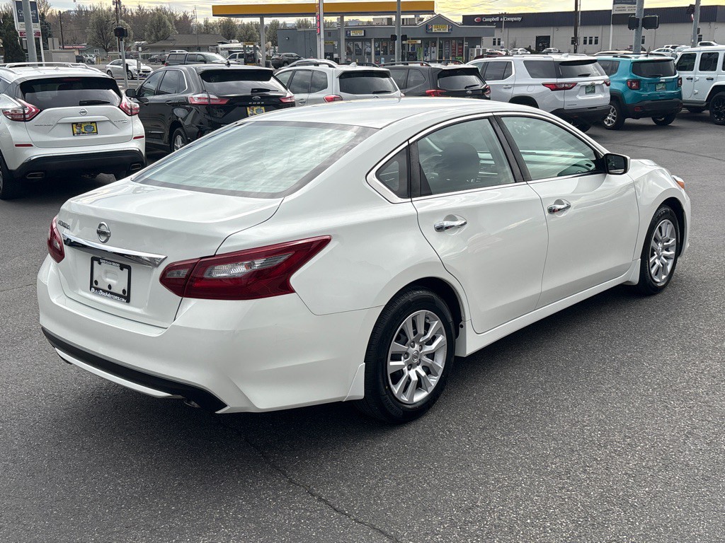2018 Nissan Altima Image 7