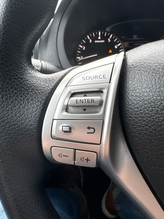 2018 Nissan Altima Image 18