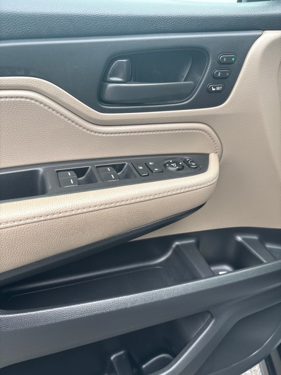 2018 Honda Odyssey Image 15