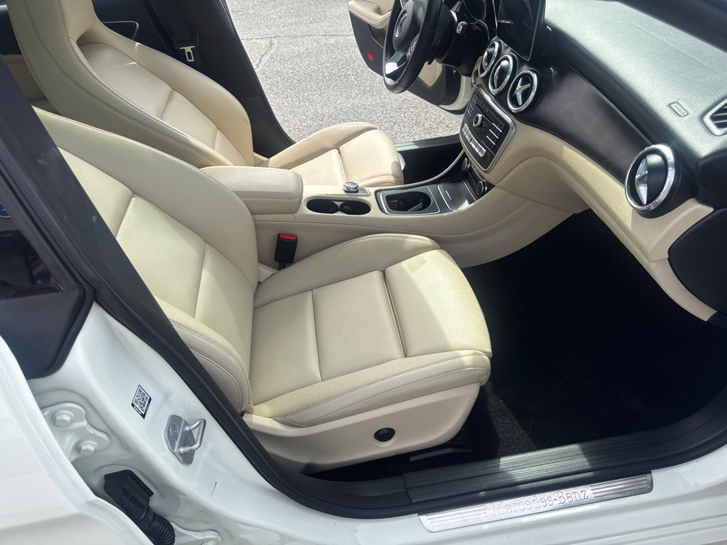 2018 Mercedes-Benz CLA-Class Image 17
