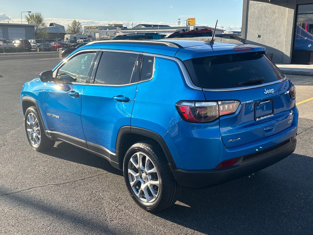 2022 Jeep Compass Image 3