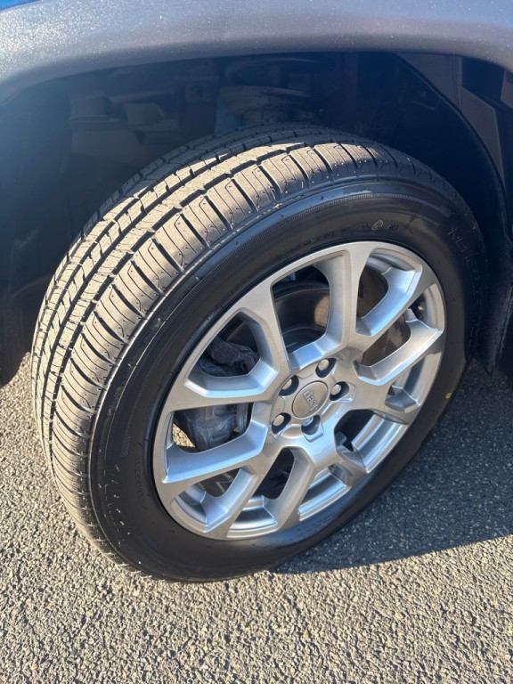 2022 Jeep Compass Image 9